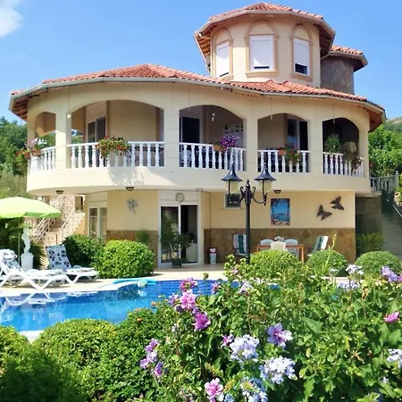 Evora With Private Pool And Large Garden Villa *